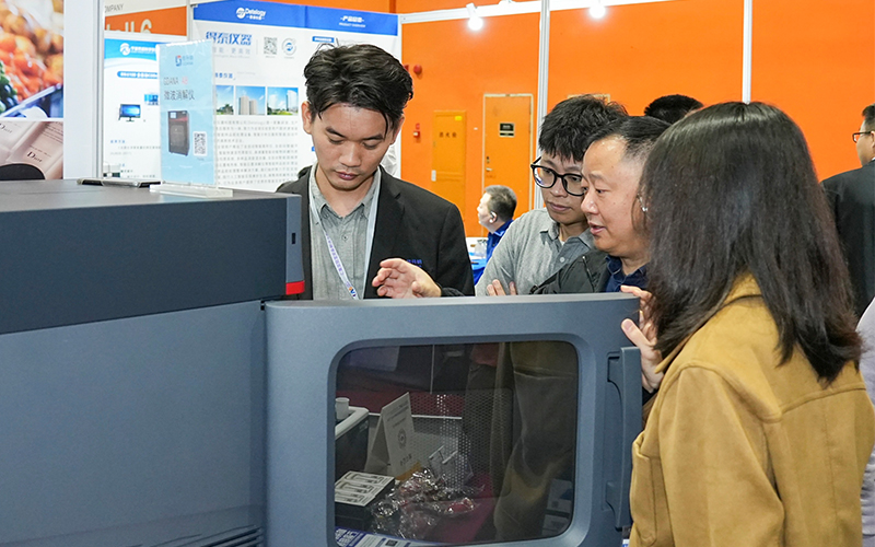微波消解仪、智能石墨消解仪和实验电热板