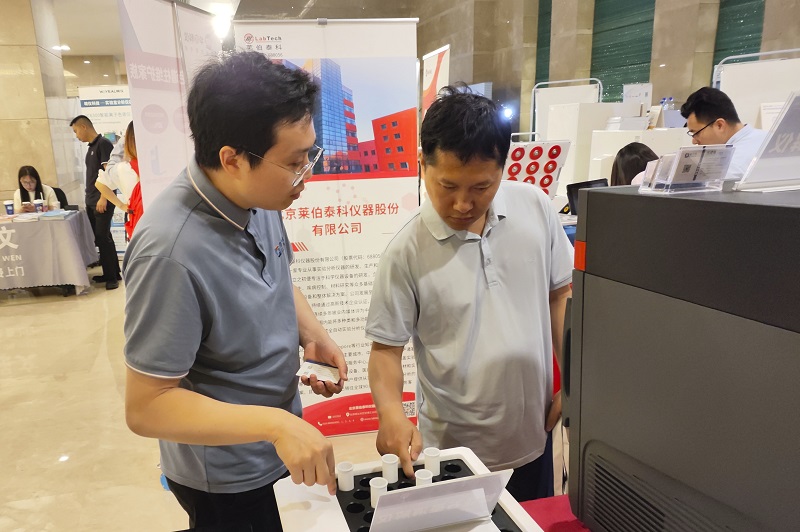 格丹纳展示实验室样品前处理设备