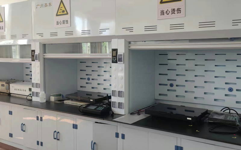 陶瓷电热板为何能耐强酸强碱？从材质特性到结构设计的解析